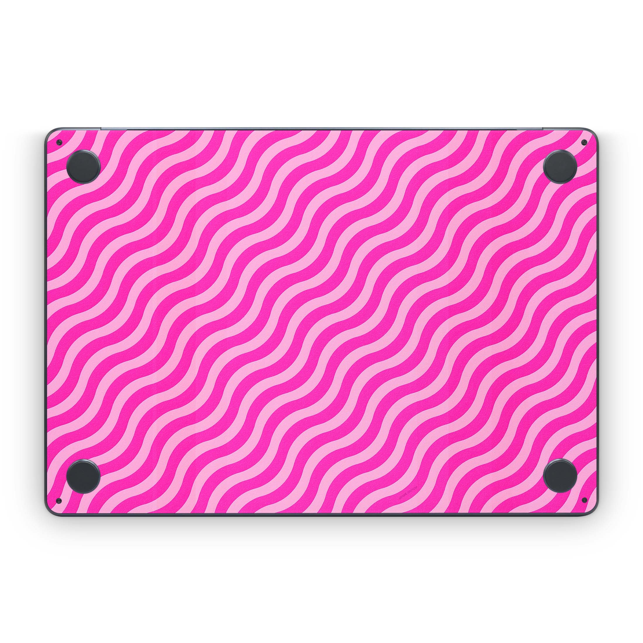 Pynk - MacBook - Image 3